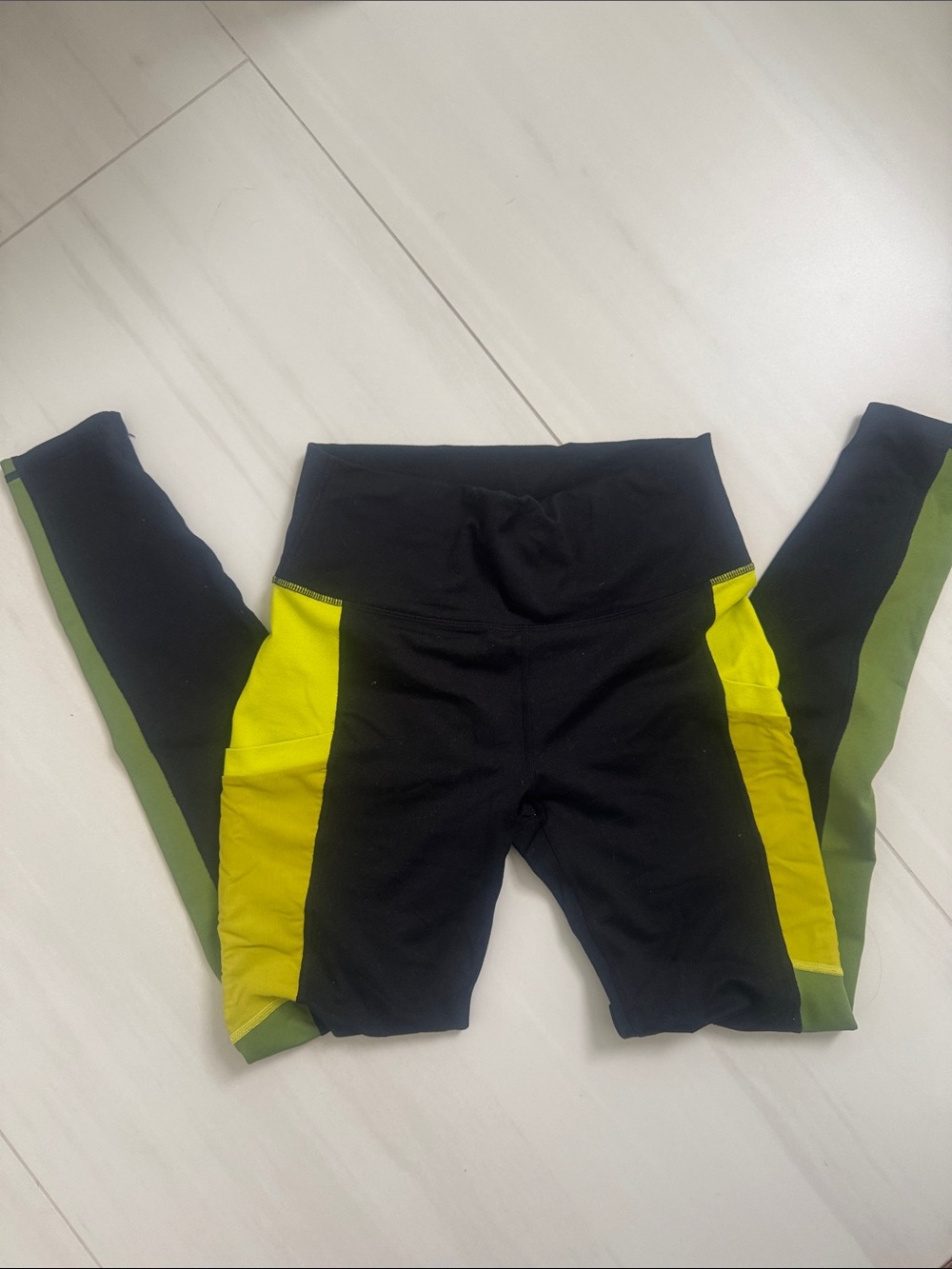 Women Black and Lime Green Athletic Leggings